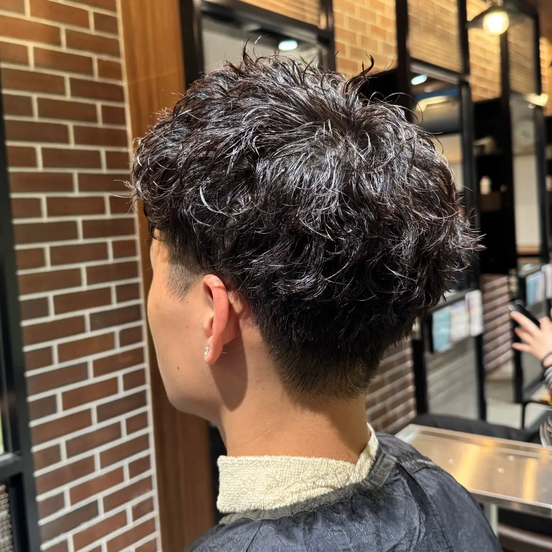 ショート パーマ メンズ メンズパーマ ショートヘア カット パーマ メンズミディアム☁️ ✨抜け感ヘア/下村迅のヘアスタイル