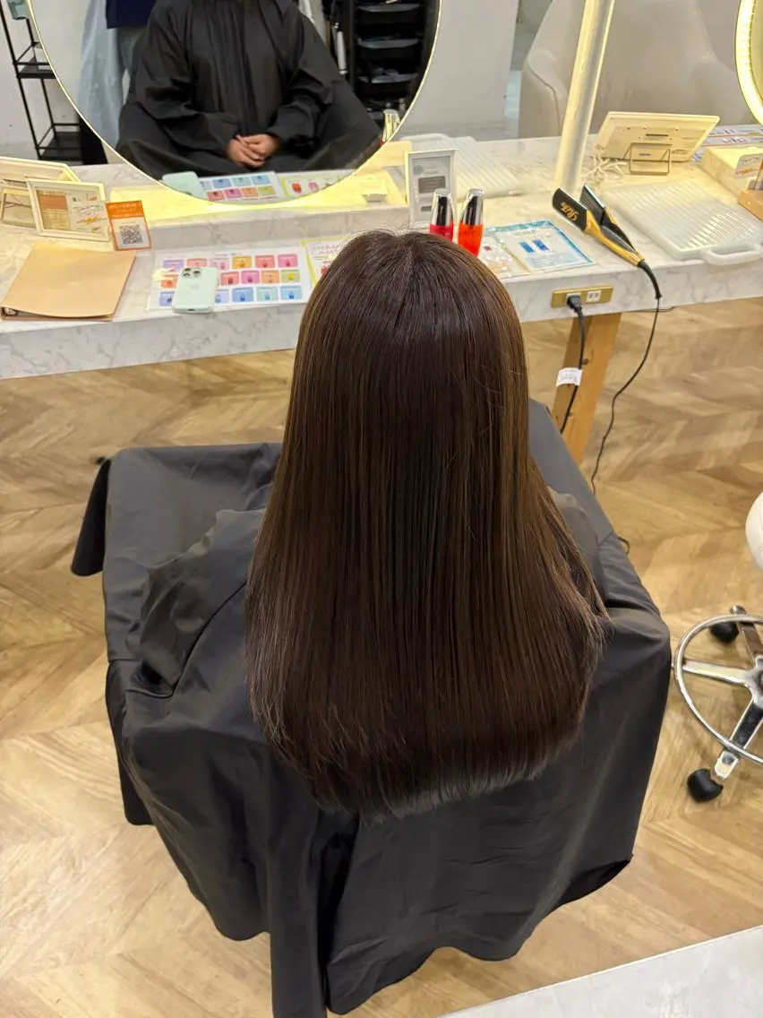 ロング カラー ブラウンカラー ショコラブラウン カット ヘアカラー トリートメント 透明感カラー/レイヤ ーカット/須永さくらのヘアスタイル