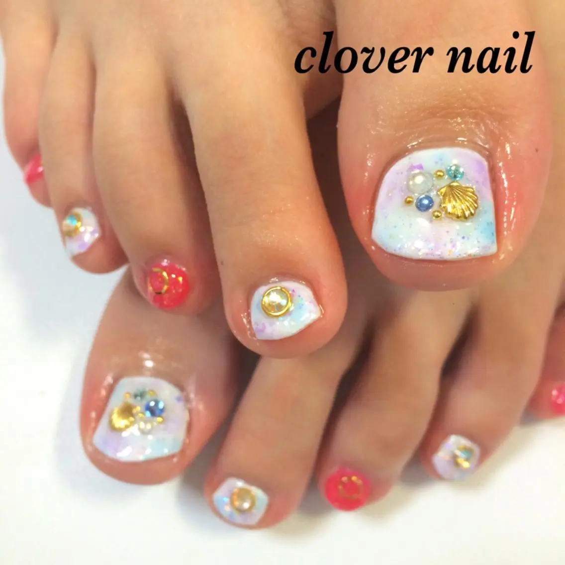 ネイル フットネイル clover nailのネイルデザイン