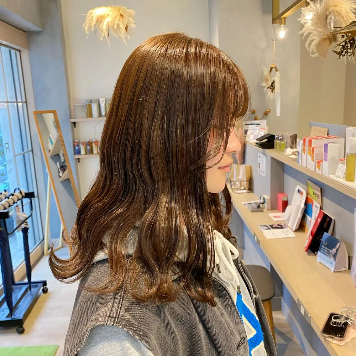 セミロング カット パーマ ROCCOeast りんな/ハイトーン♡のヘアスタイル
