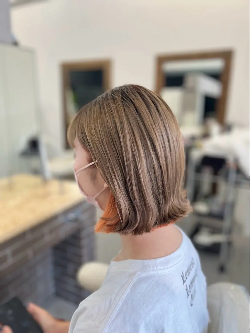 ショート カラー カット ヘアカラー 新岡 萌乃のヘアスタイル