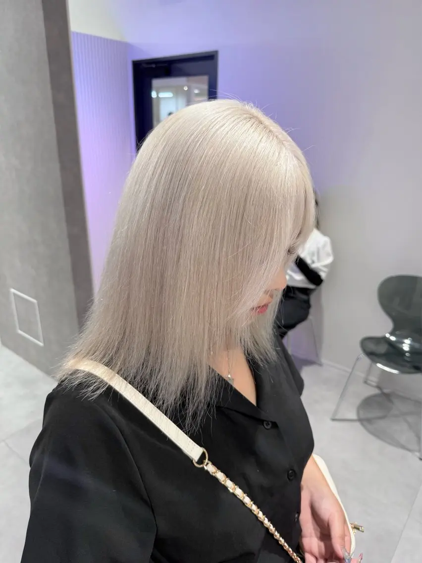 ミディアム カラー ヘアカラー トリートメント 🦄ハイトーンカラー 🦄まるおしょうのヘアスタイル