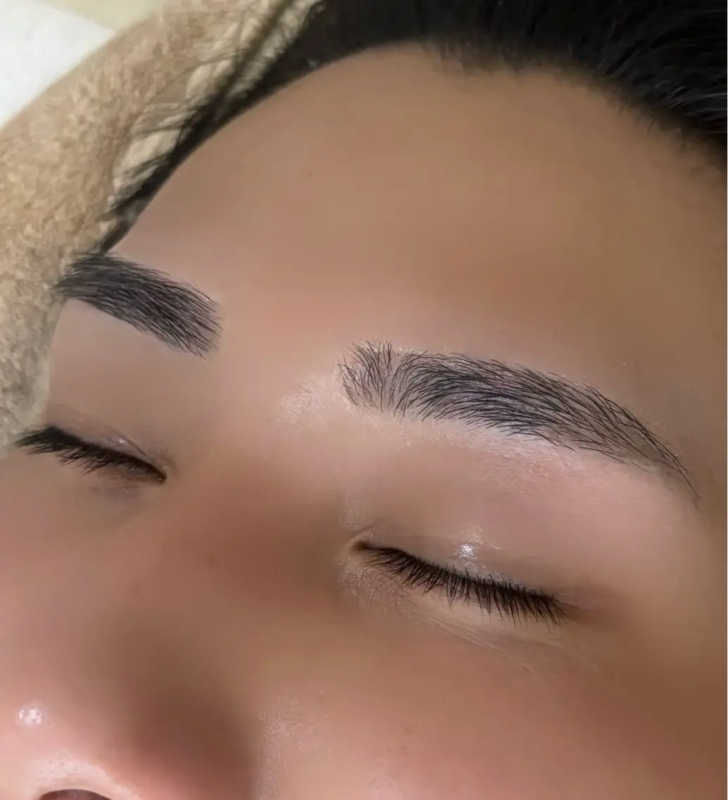 メンズ アイブロウ NAGIBROW nanaの眉毛・アイブロウイメージ