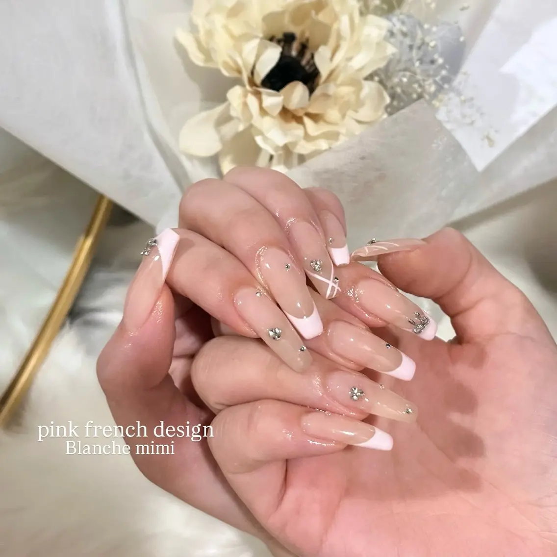 ネイル リボン ハンドネイル Blanche mimi.u_aのネイルデザイン