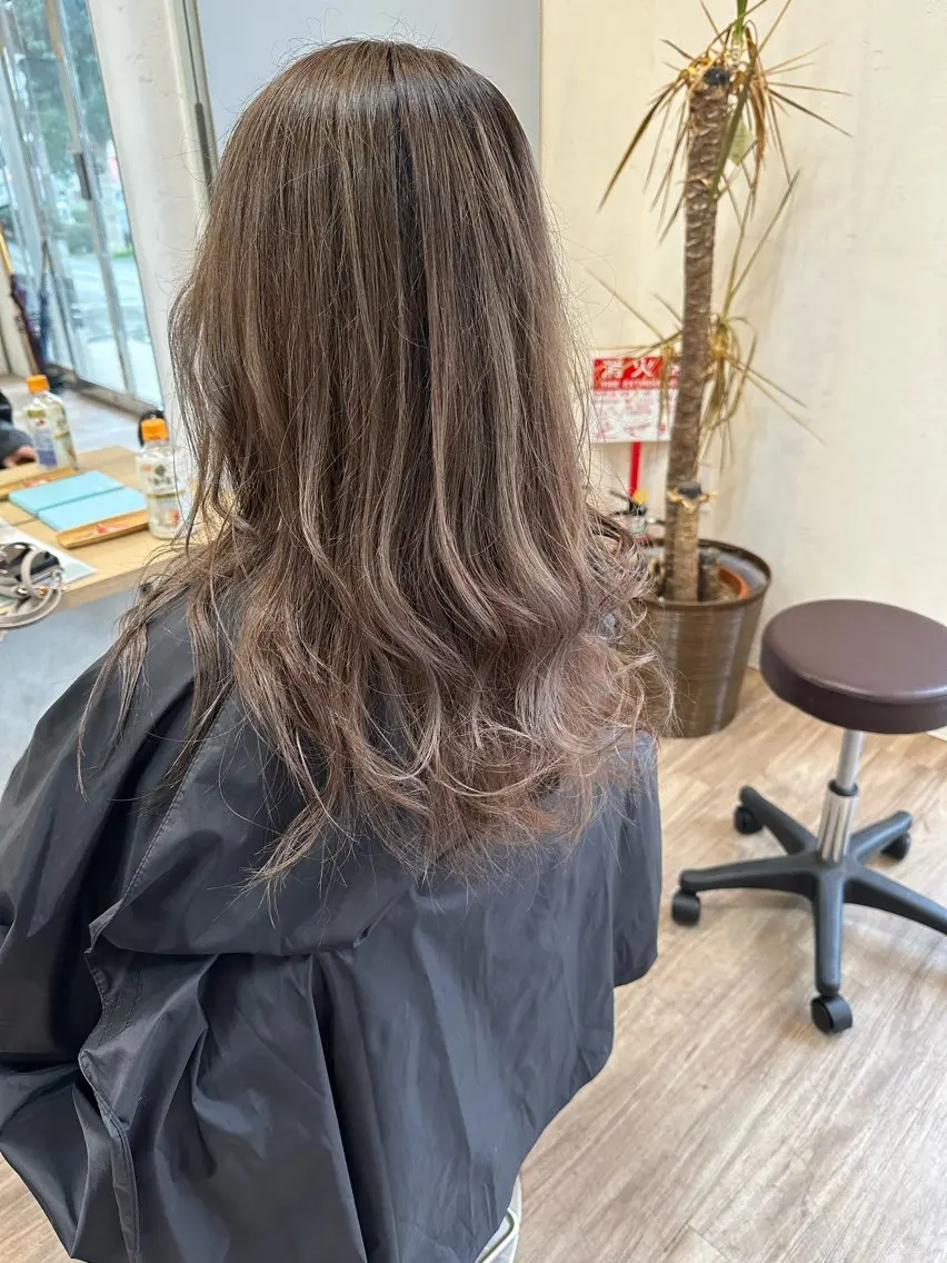 ロング TELA HAIR 副代表RIKUのヘアスタイル