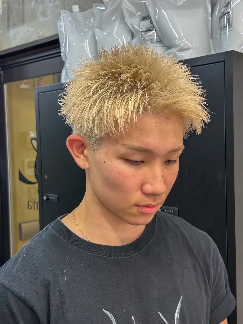ショート カラー メンズ alma 後藤 遼斗のヘアスタイル