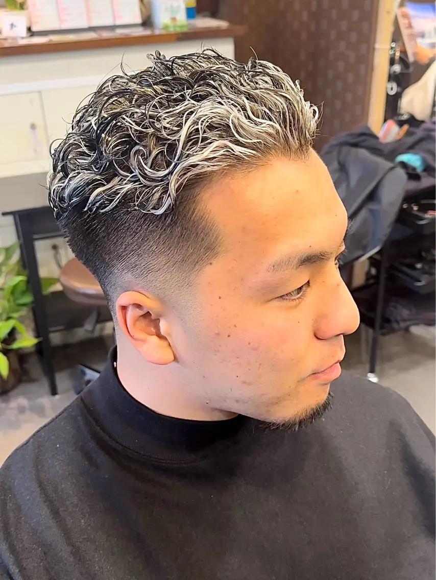 カラー パーマ メンズ メンズメッシュ メンズパーマ メッシュ カット ヘアカラー パーマ 年間2000名担当◎ パーマ職人/仲原佑樹のヘアスタイル