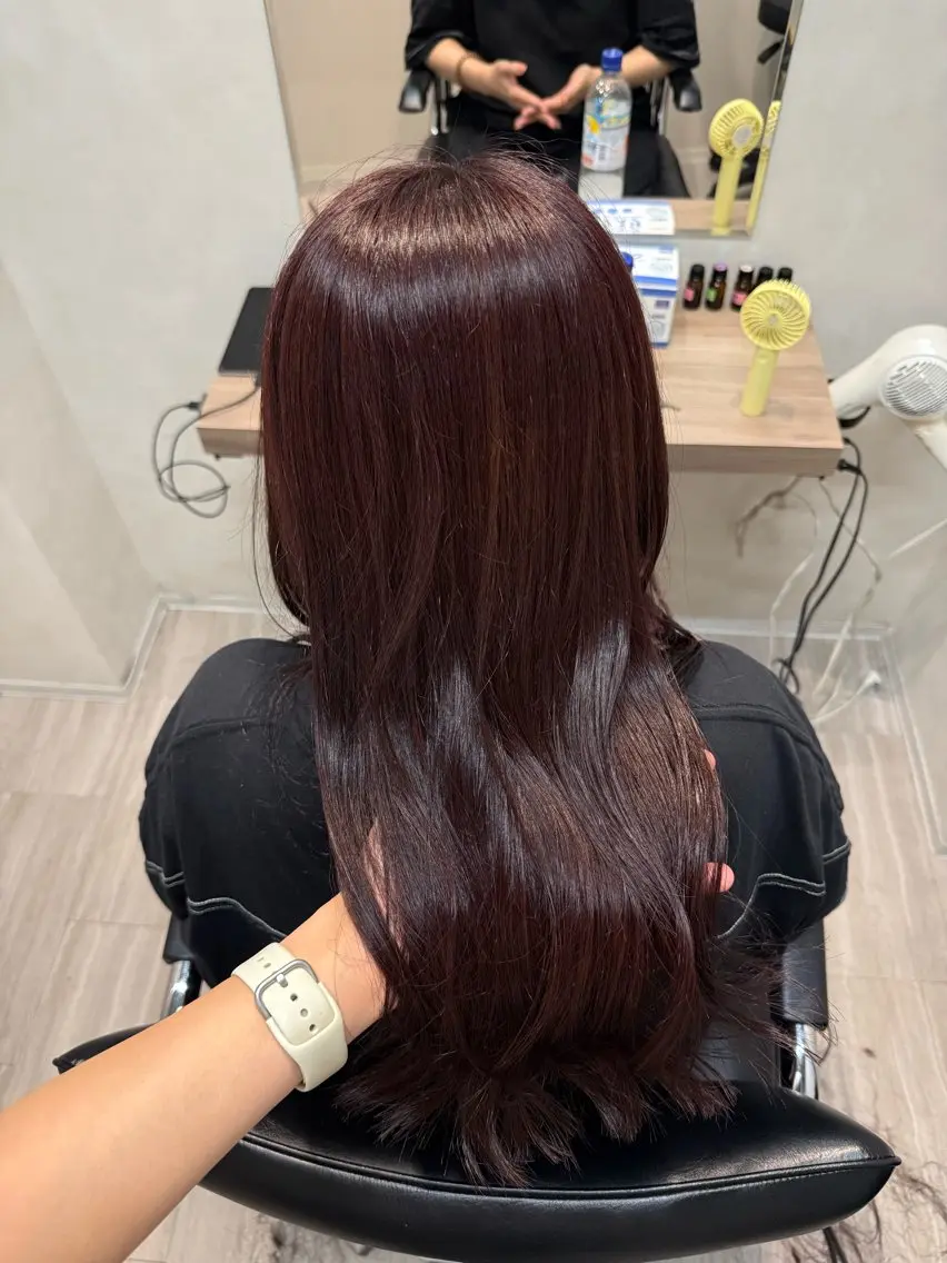 ロング カット ヘアカラー トリートメント ヘッドスパ チナツ ,のヘアスタイル