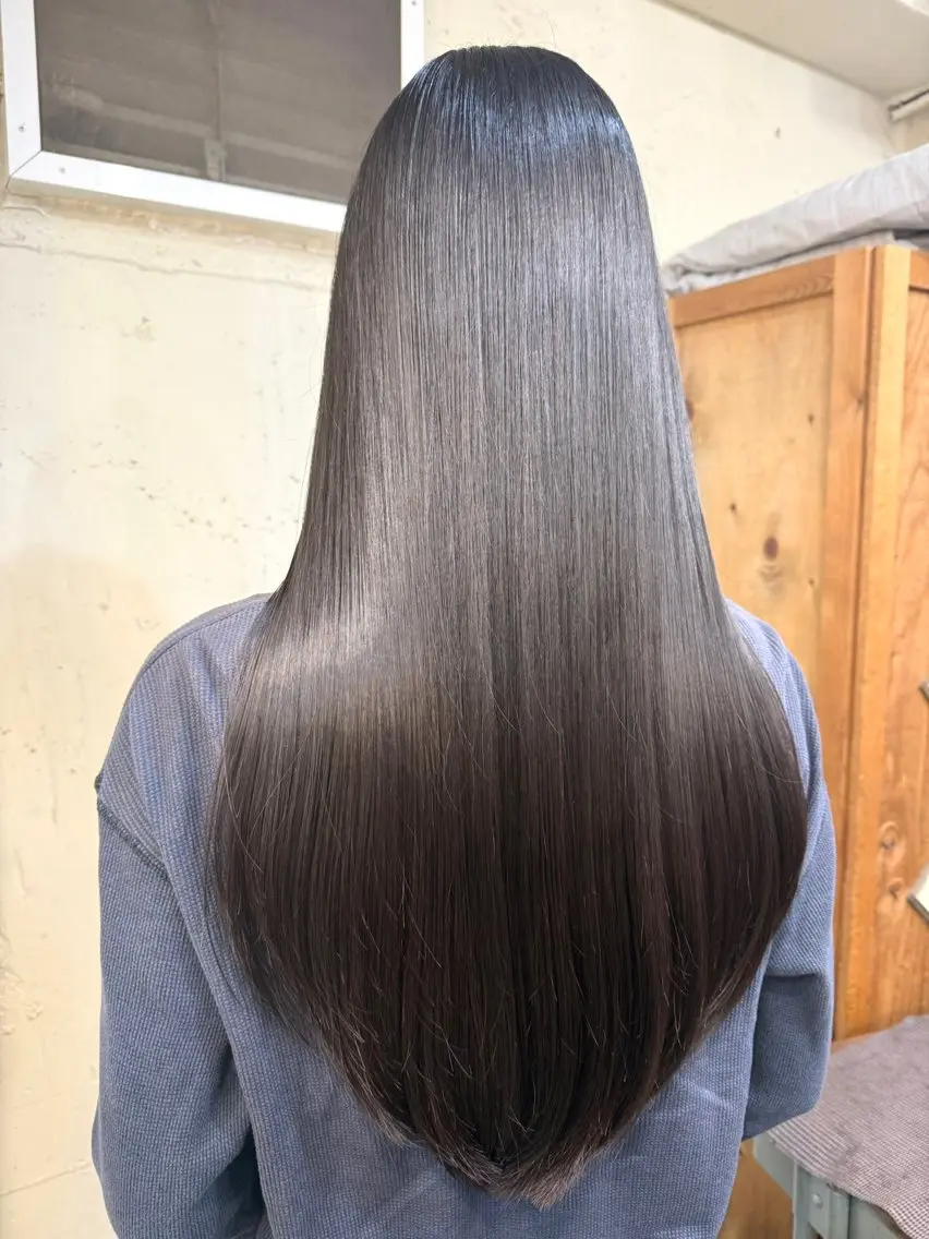 ロング トリートメント ツヤ髪 透明感カラー ゆいなのヘアスタイル