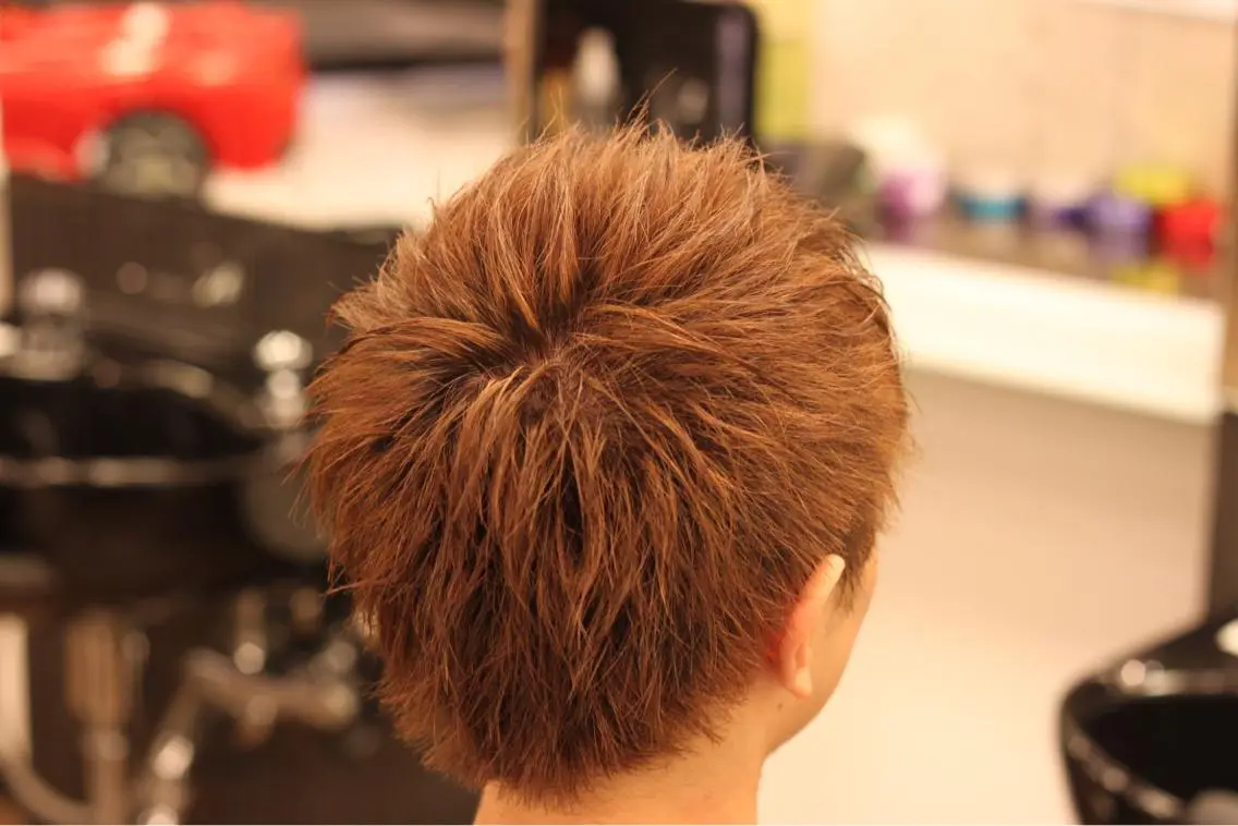 ショート カラー メンズ アッシュ ベージュカラー カット ヘアカラー 前田賢生 ご新規様はNGのヘアスタイル
