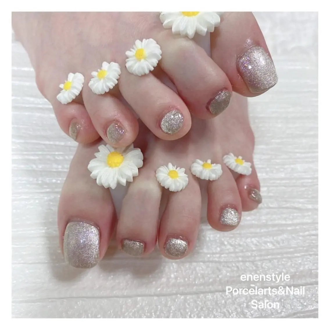 ショート ネイル ハンドネイル フットネイル 🐾enen style 🐾のネイルデザイン