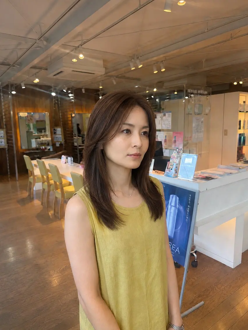 カラー ブラウンカラー ヘアカラー トリートメント 岩永 向日葵のヘアスタイル