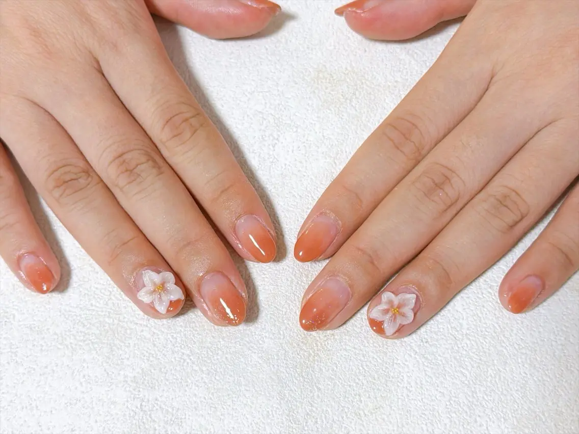 ネイル アニマル柄 オーロラネイル フットネイル フレンチネイル ジェルネイル ハンドネイル mogunail &blowのネイルデザイン