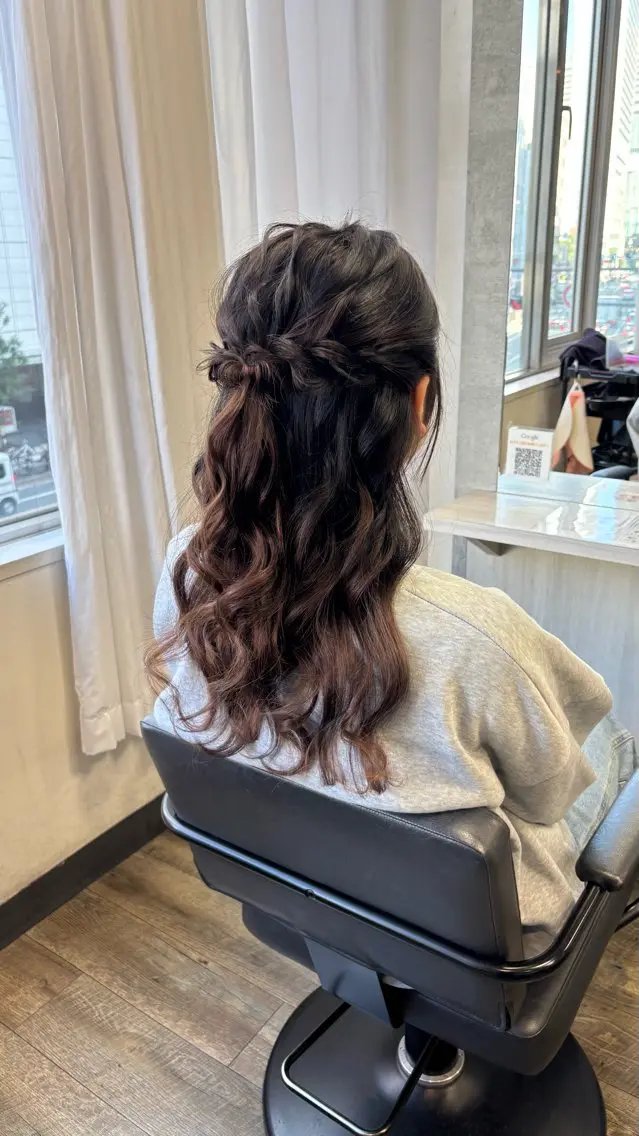 ロング 西浦 安珠/艶カラーのヘアスタイル