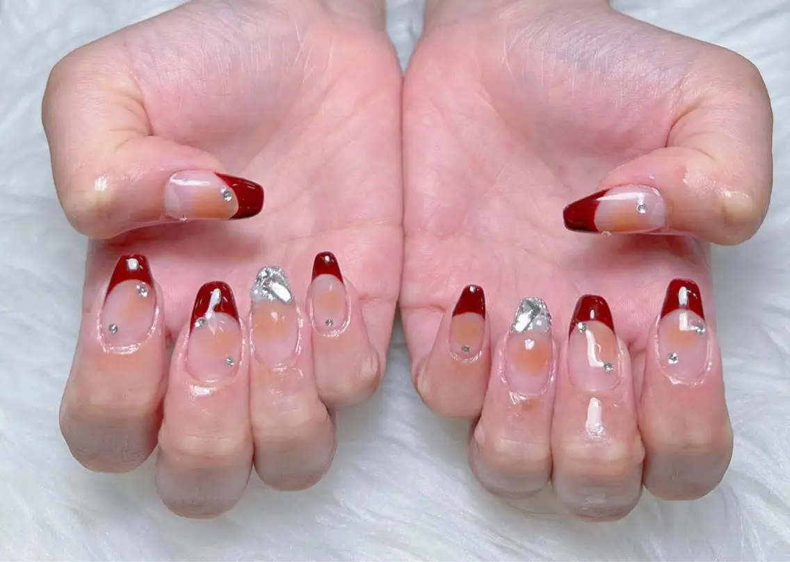 ネイル AURA NAIL 上前津のネイルデザイン
