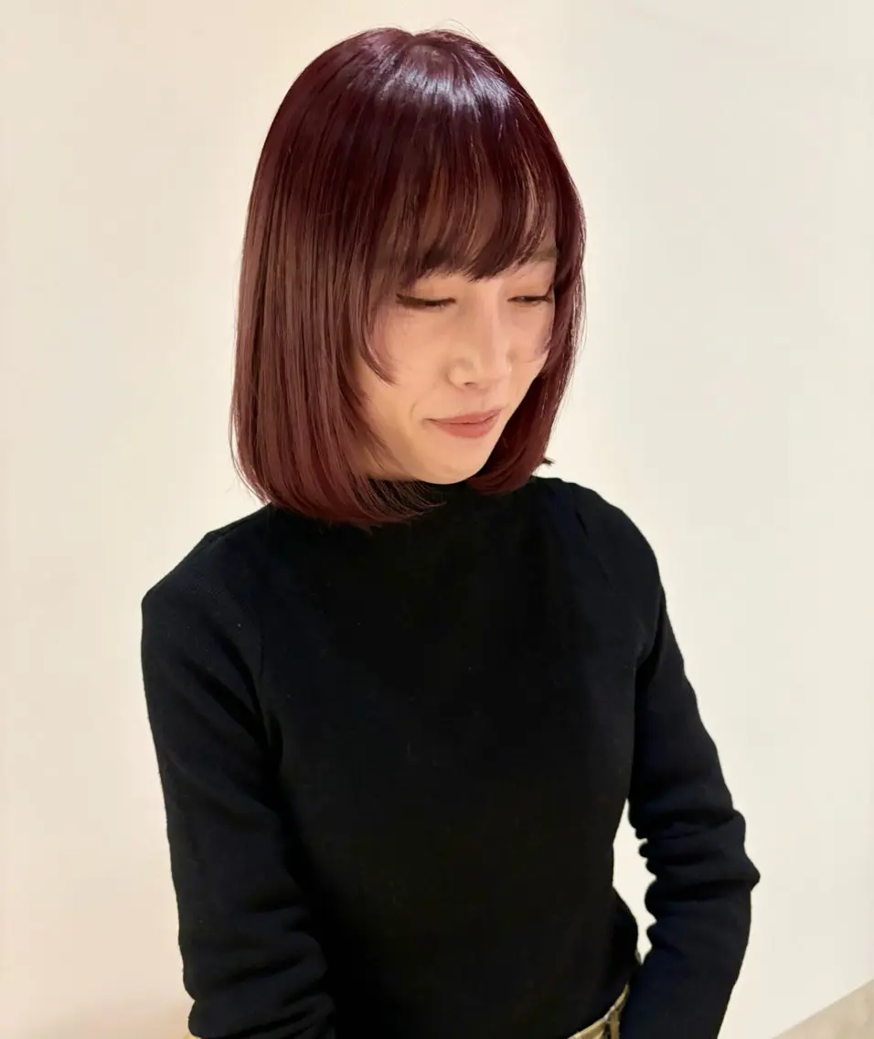ミディアム カラー ボブ レイヤーカット ヘアカラー トリートメント やまもと さえのヘアスタイル