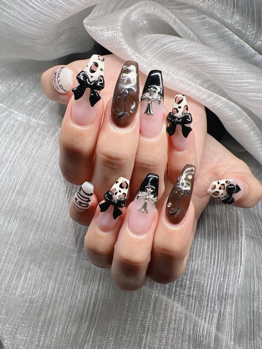 ネイル 長さ出し グラデーション 卒業式 キラキラネイル マグネットネイル Lee Nailsのネイルデザイン