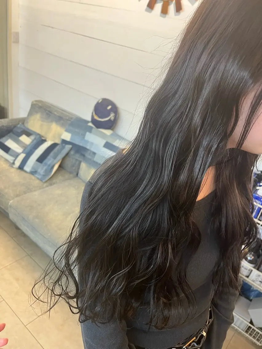 ロング ヘアアレンジ 上西 花奏の眉毛・アイブロウイメージ