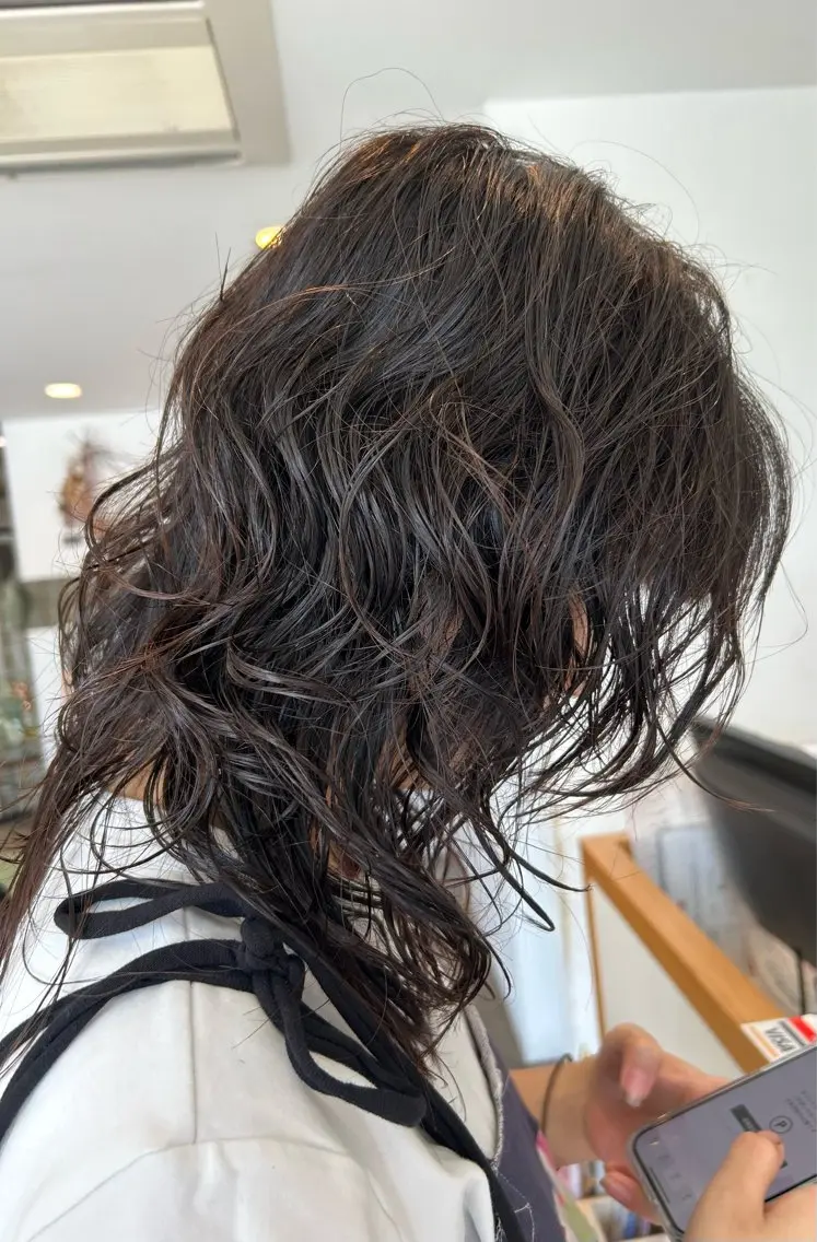 セミロング カット 松本 晴のヘアスタイル