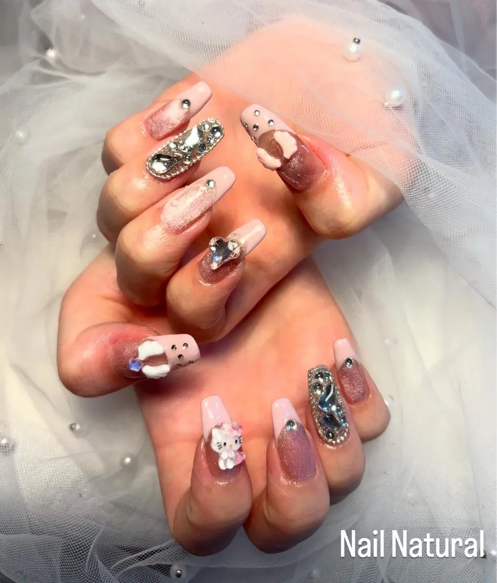 ネイル フラッシュネイル フットネイル フレンチネイル ジェルネイル ガラスフレンチ ハンドネイル Nail salon Natulalのネイルデザイン