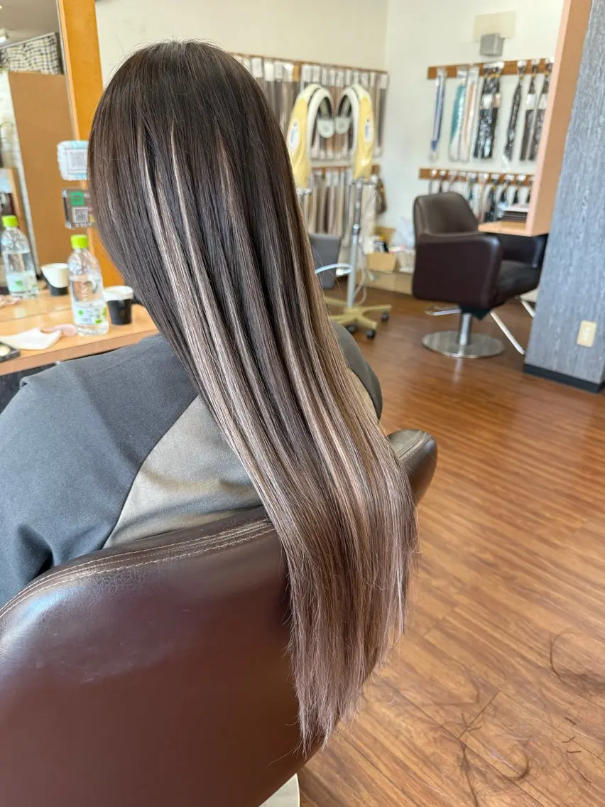 ロング レイヤーカット 髪質改善カラー/ KONATSUのヘアスタイル