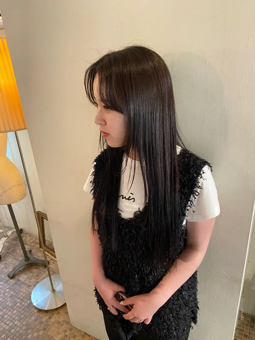 ロング カラー グレージュ オリーブグレージュ オリーブグレー ヘアカラー 美容室はなこ✳︎ むうのヘアスタイル