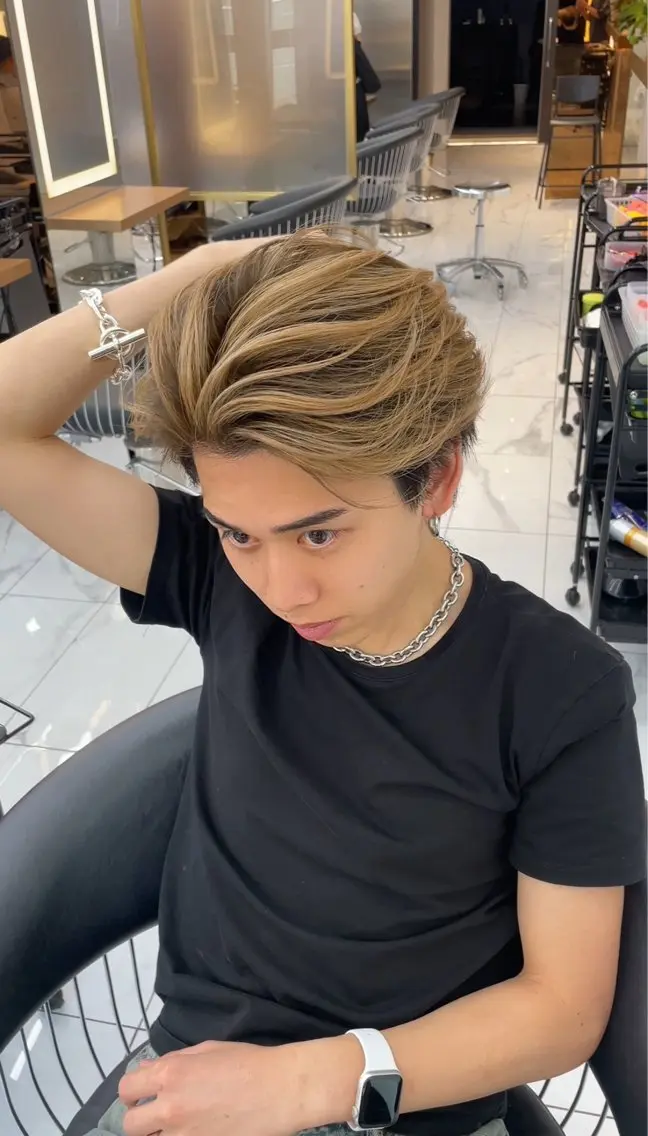 カラー メンズ フェザーパーマ/ スペインカールのヘアスタイル