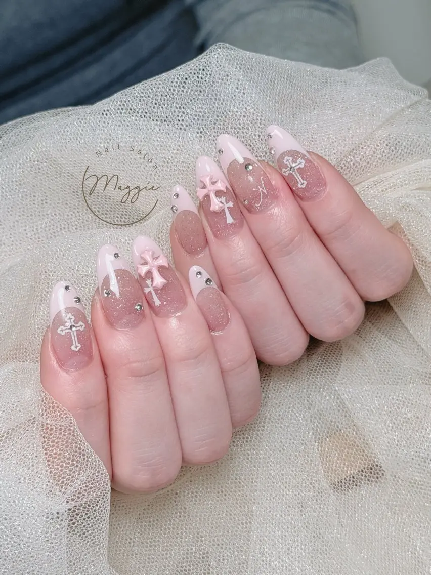ネイル Maggie Nail🦩のネイルデザイン