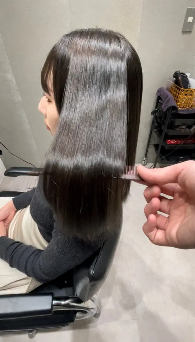 ロング カラー アディクシーカラー 透明感カラー エドルカラー グレージュ ロング 髪質改善ヘアケア 艶髪特化/上田のヘアスタイル