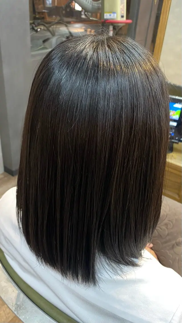 ミディアム 縮毛矯正 縮毛矯正 飯田 雷晟のヘアスタイル
