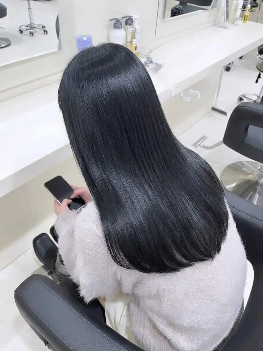 ロング 髪質改善 縮毛矯正 酸性ストレート カット ヘアカラー 縮毛矯正 縮毛矯正× ブルーブラック/池袋のヘアスタイル