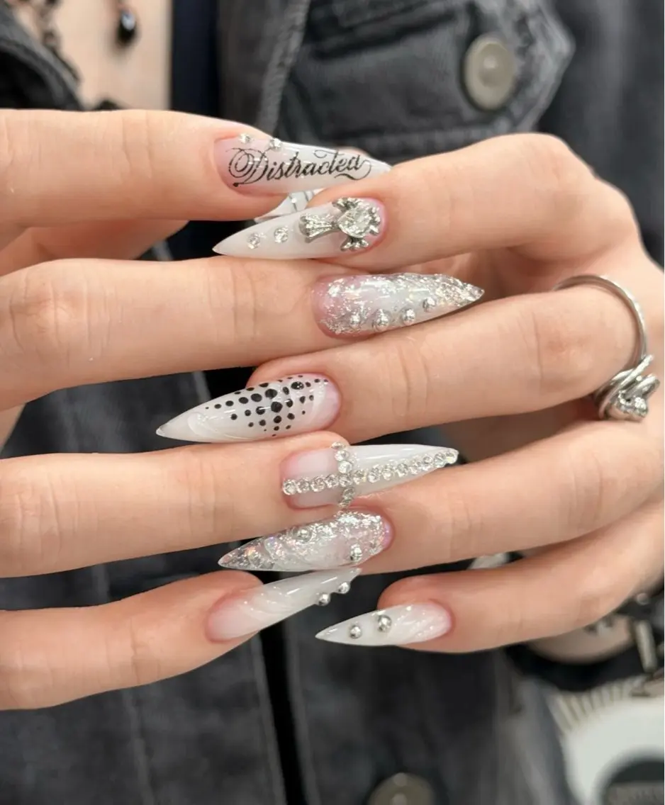 ネイル アートネイル ジェルネイル 韓国ネイル ニュアンスネイル シンプルネイル ハンドネイル ハンドケア Anna Melia Nailのネイルデザイン