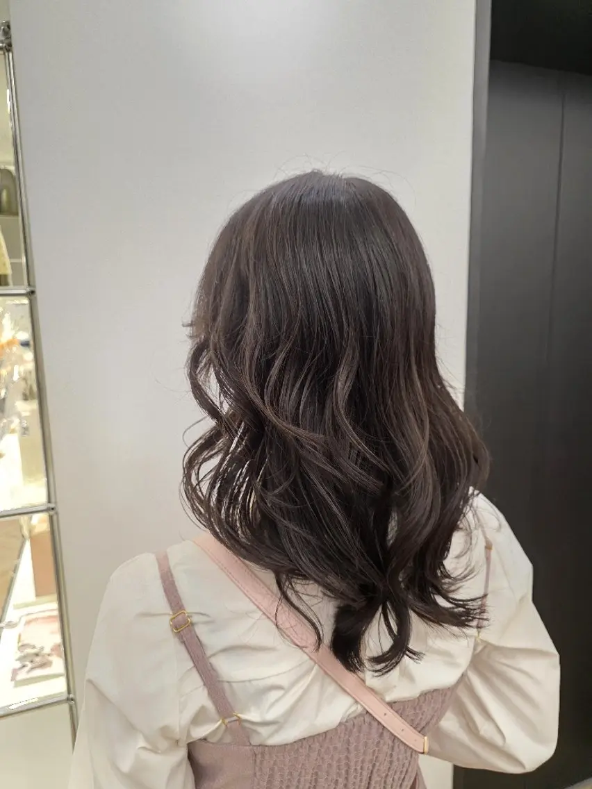 ミディアム カット トリートメント ✂髪質改善ストレート NO.1 深澤 颯斗のヘアスタイル