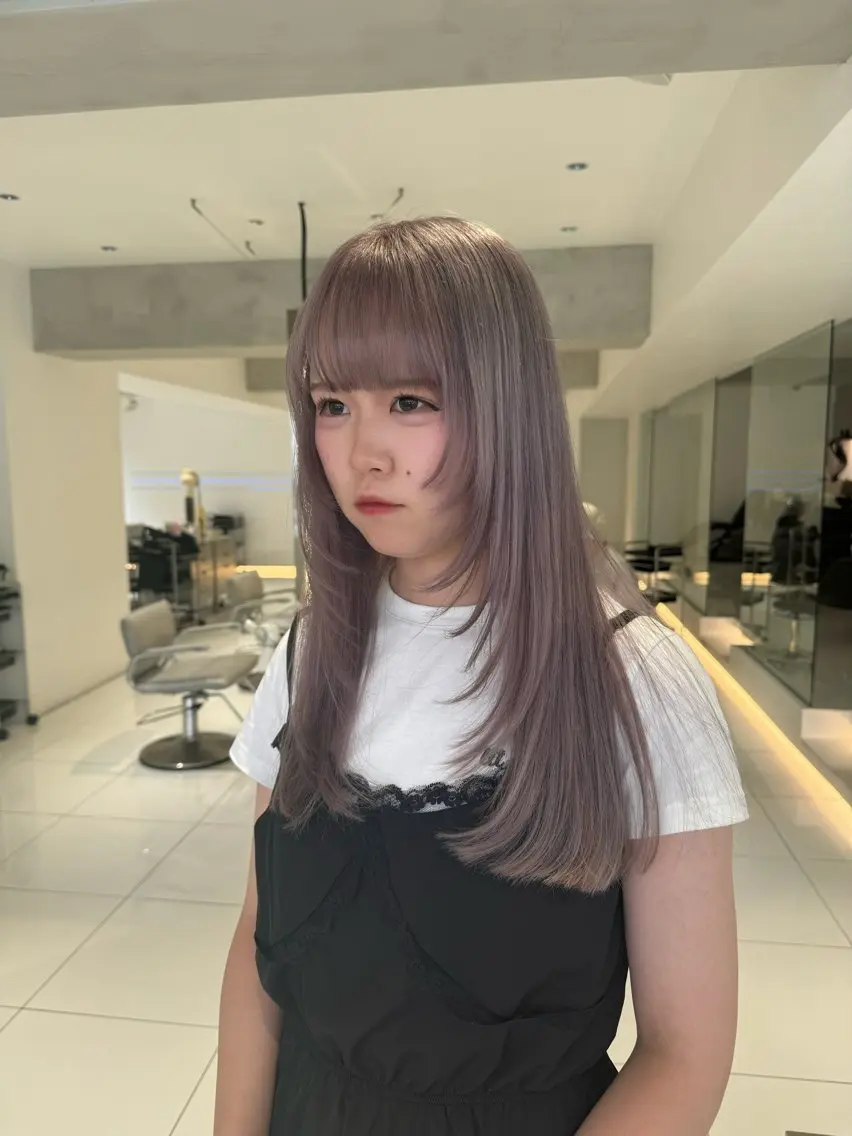 ロング カラー ブリーチ ラベンダーカラー ラベンダーグレー 顔まわりレイヤー レイヤーカット アオヌマミユ☁️ /ボブ/ハイトーン/のヘアスタイル
