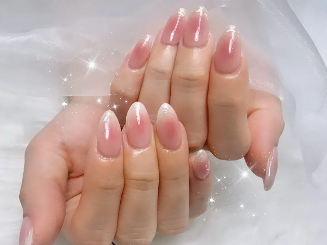 ミディアム ハンドネイル Lili Nail Studio西荻窪店のネイルデザイン