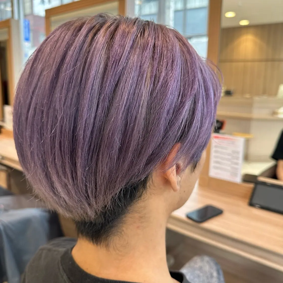 ショート カラー メンズ パープルカラー シルバー 勝見 美春のヘアスタイル