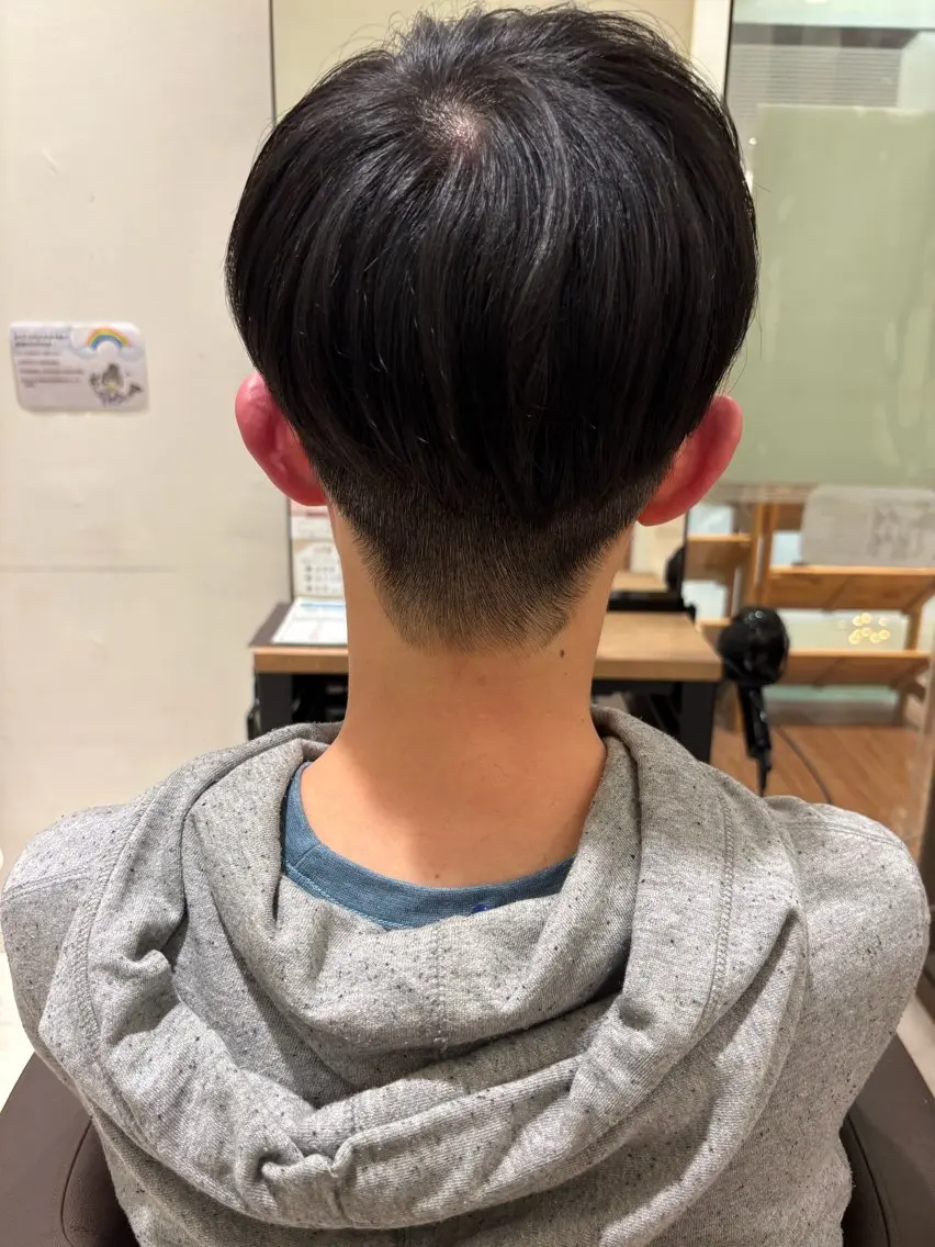 メンズ 笹崎 愛のヘアスタイル