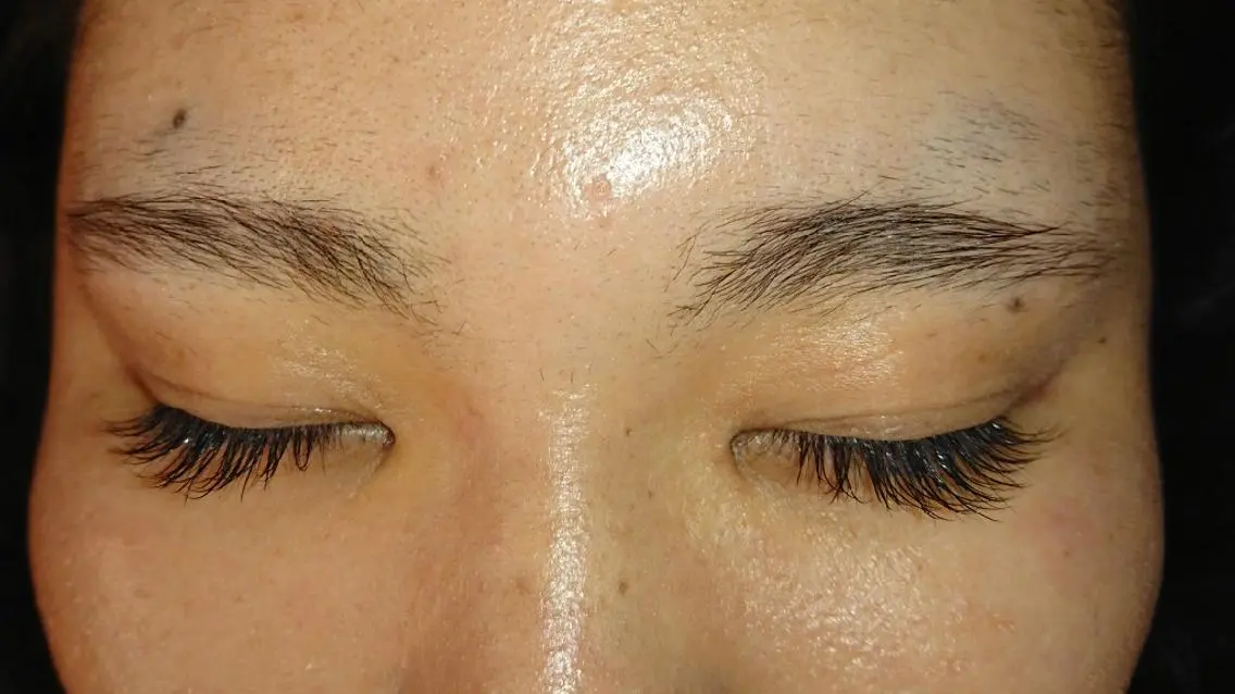 マツエク・マツパ Cカール 高橋 春菜のヘアスタイル