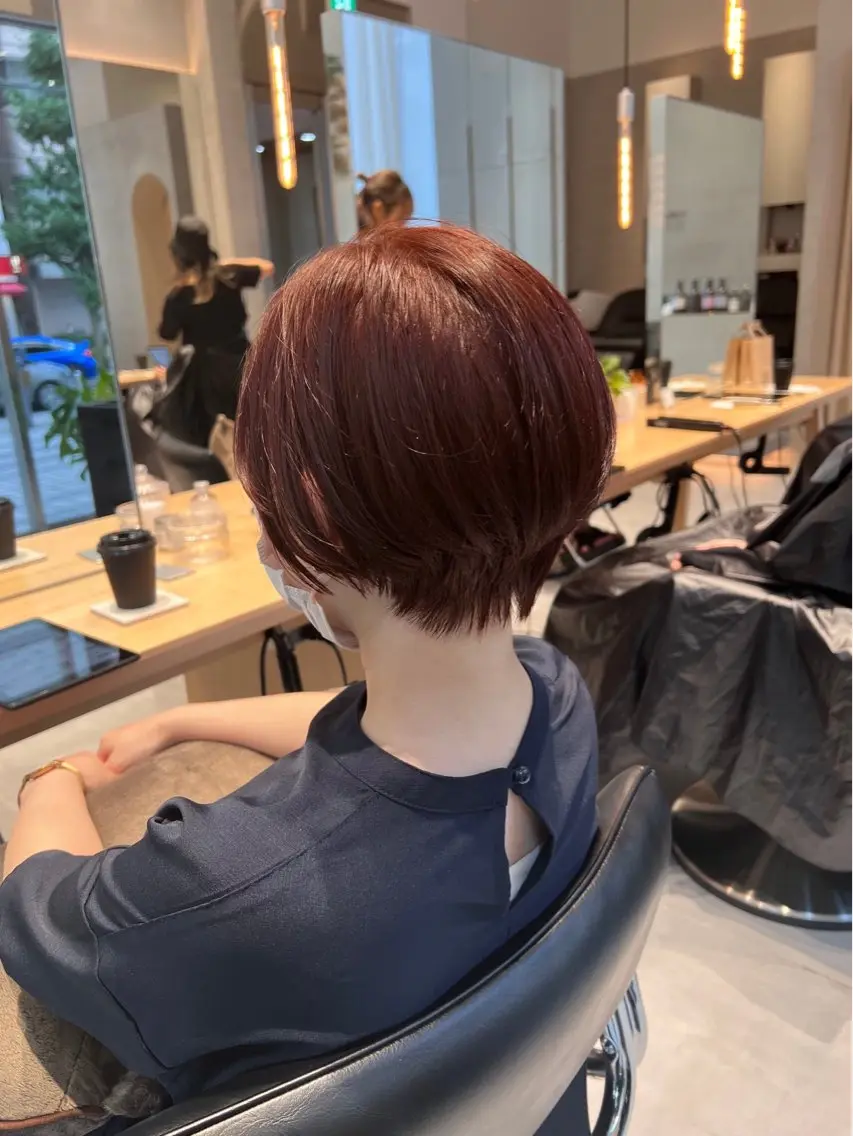 ショート ミオ💎ショート 透ける暗髪のヘアスタイル