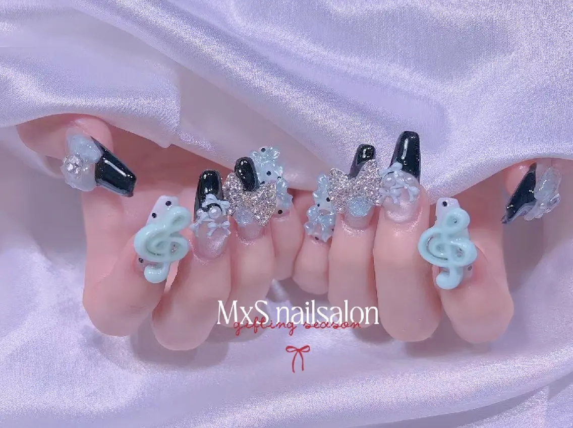 ネイル ハンドネイル ハンドケア MxS リィリィのネイルデザイン