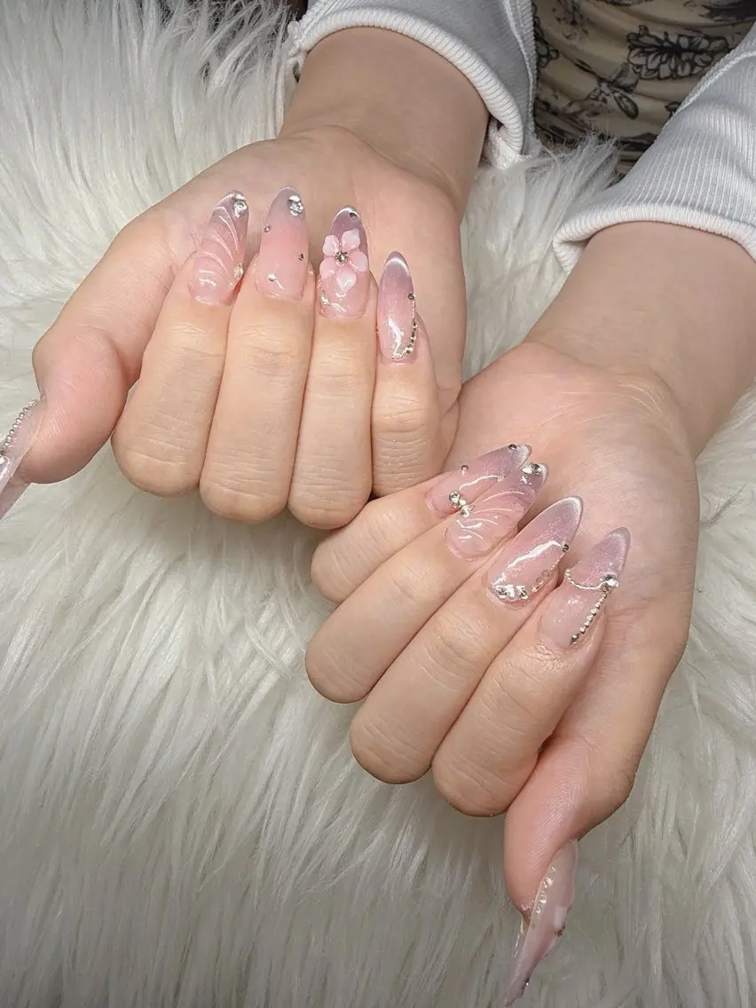 ネイル Lee Nailsのネイルデザイン