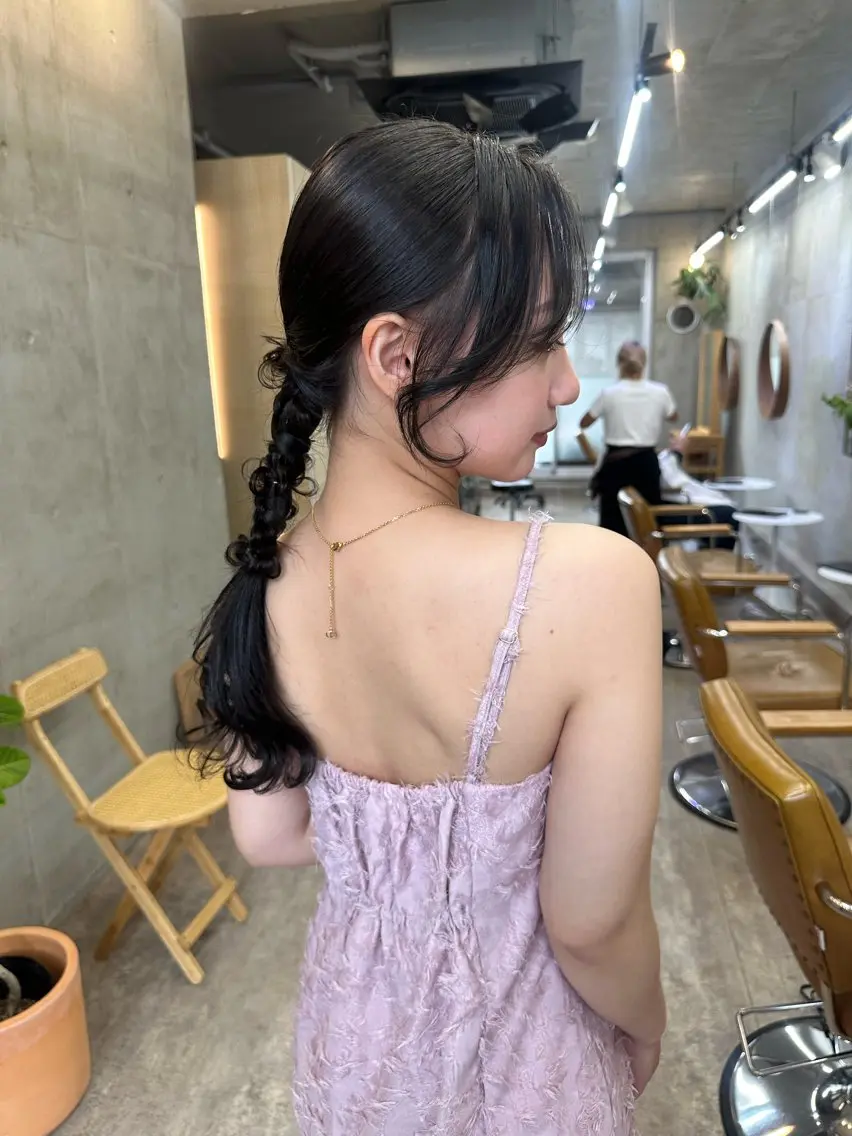 ロング カラー ヘアアレンジ ベージュカラー ブリーチ ブラウンカラー ケアブリーチ グレージュ ヘアセット カットモデル募集中 ／HARUKA🎀のヘアスタイル