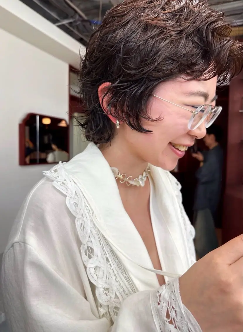 ショート カラー パーマ ハイライトカラー ハイライト ショートヘア カット ヘアカラー パーマ トリートメント パーマ /レイヤー 榛地渉馬 /矢場町のヘアスタイル