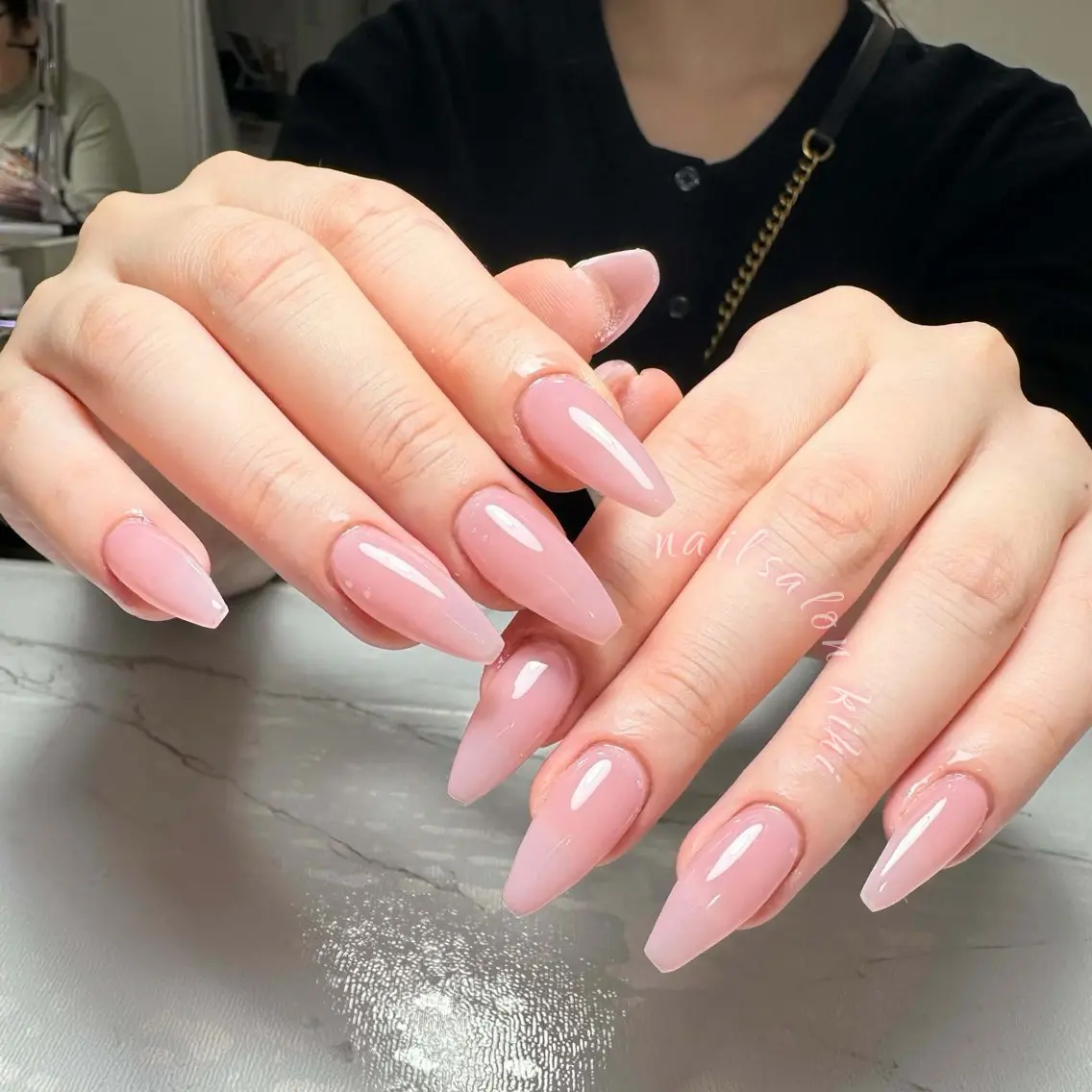 ネイル 長さ出し ジェルネイル マグネットネイル 持ち込み ニュアンスネイル ハンドネイル キ ヒのネイルデザイン