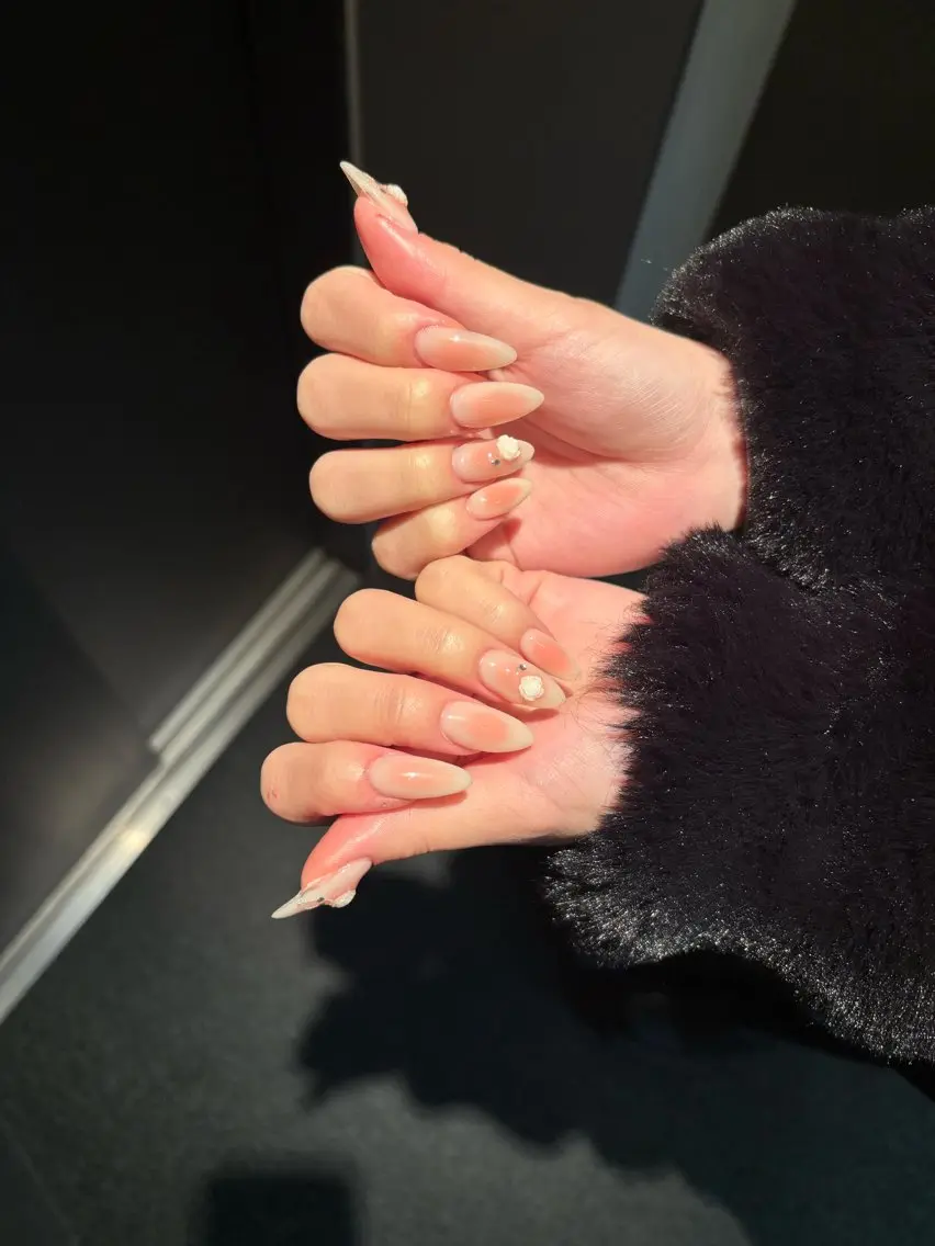 ネイル チークネイル 春ネイル ハンドネイル ANA.CHUO NAILSのネイルデザイン