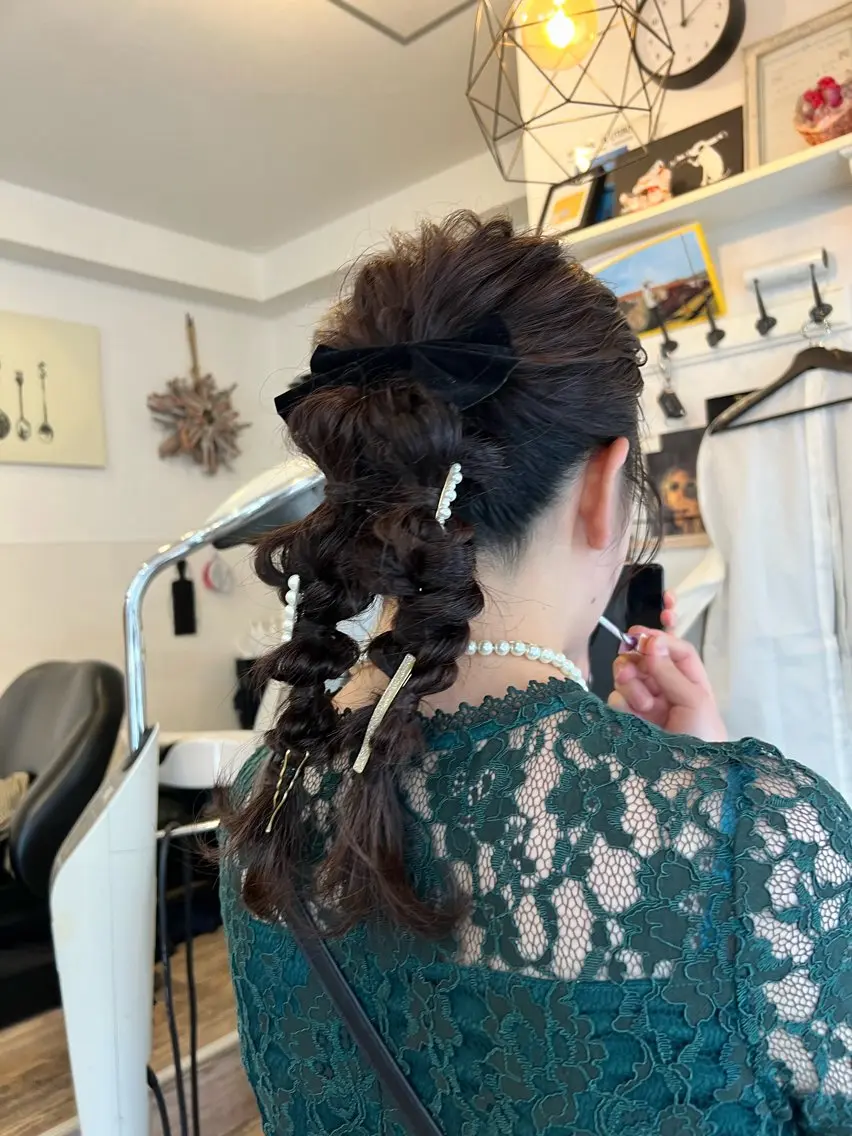 お呼ばれヘアセット🦋💎の写真