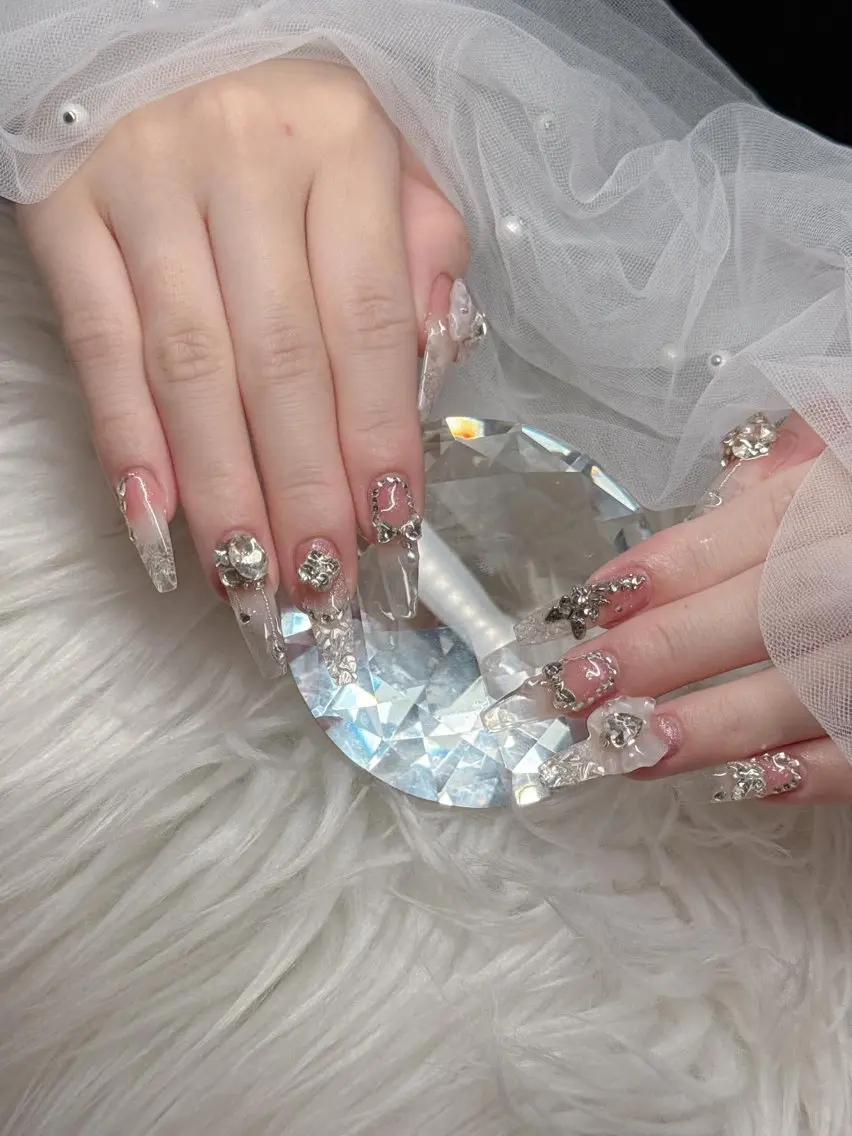 ネイル 長さ出し グラデーション 卒業式 キラキラネイル マグネットネイル ハンドネイル Lee Nailsのネイルデザイン