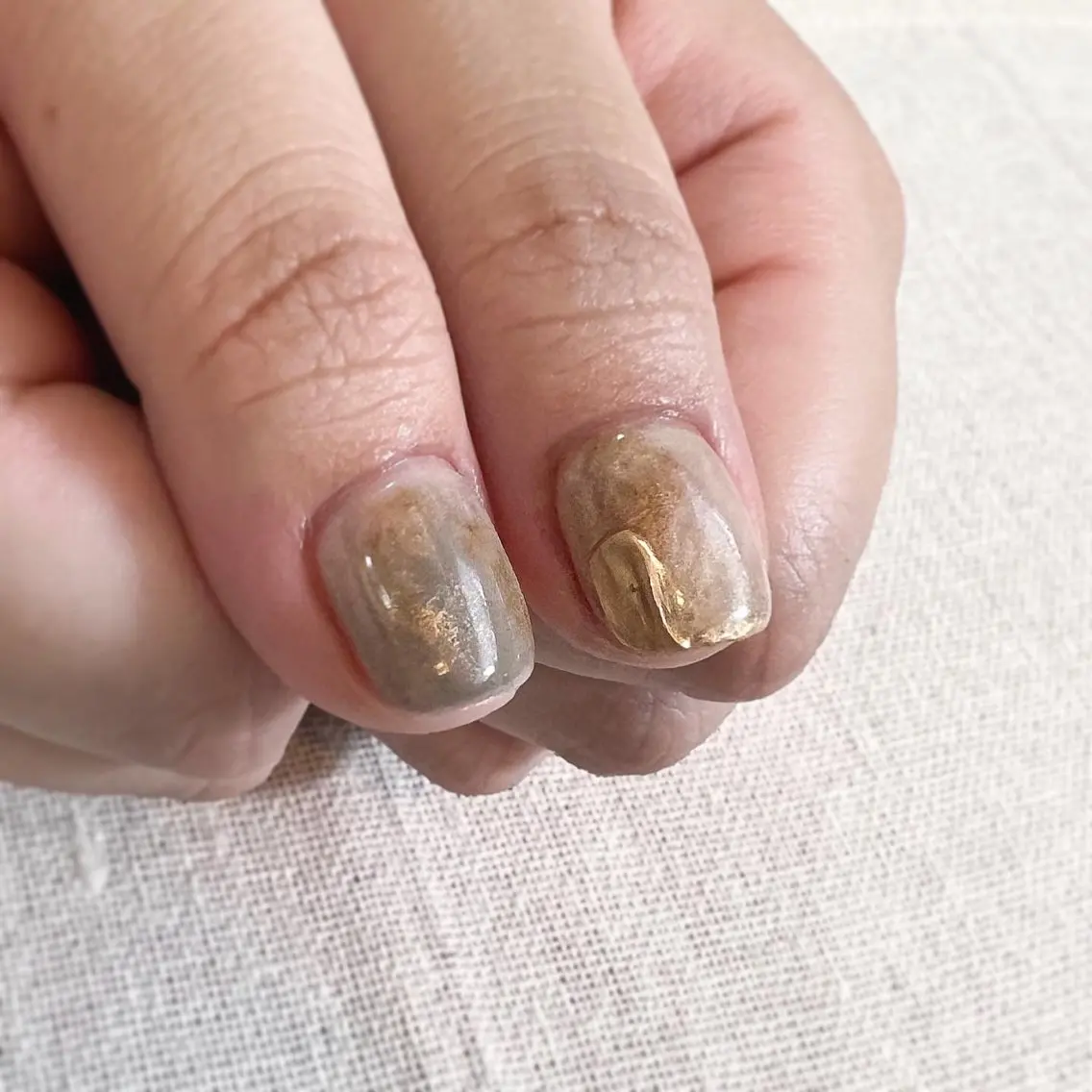 ネイル 持ち込み ニュアンスネイル スクエアネイル ホワイト 冬ネイル ハンドネイル pointillé .ayaのネイルデザイン