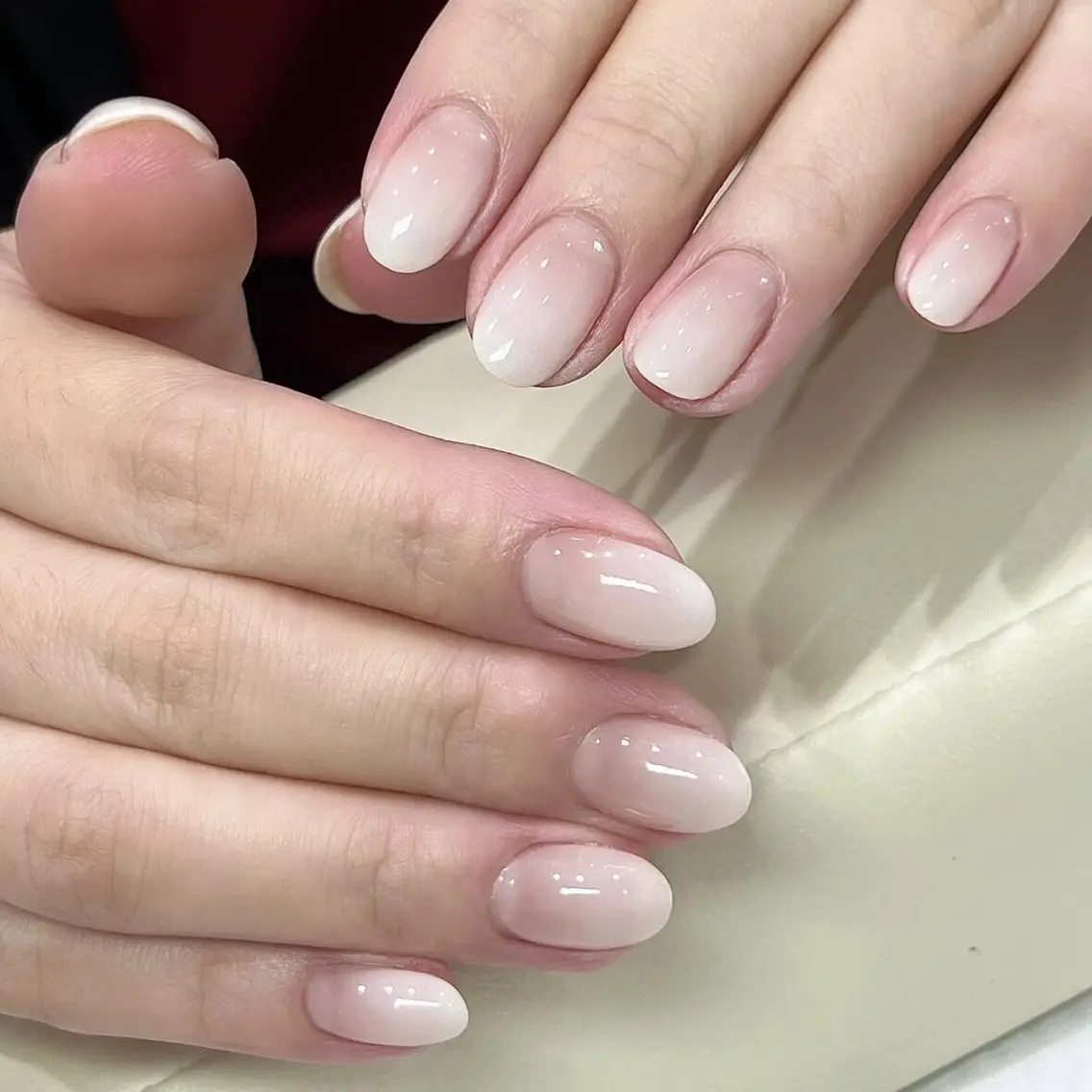 ネイル ドット フレンチネイル グラデーション マグネットネイル 持ち込み ハンドネイル Plouta Nailsalonのネイルデザイン