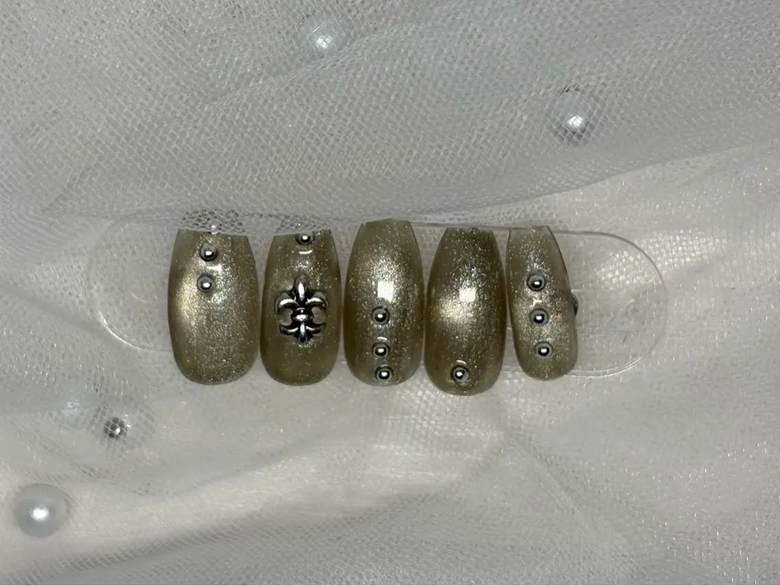 ネイル nemu / 非対面×定額サロンのネイルデザイン